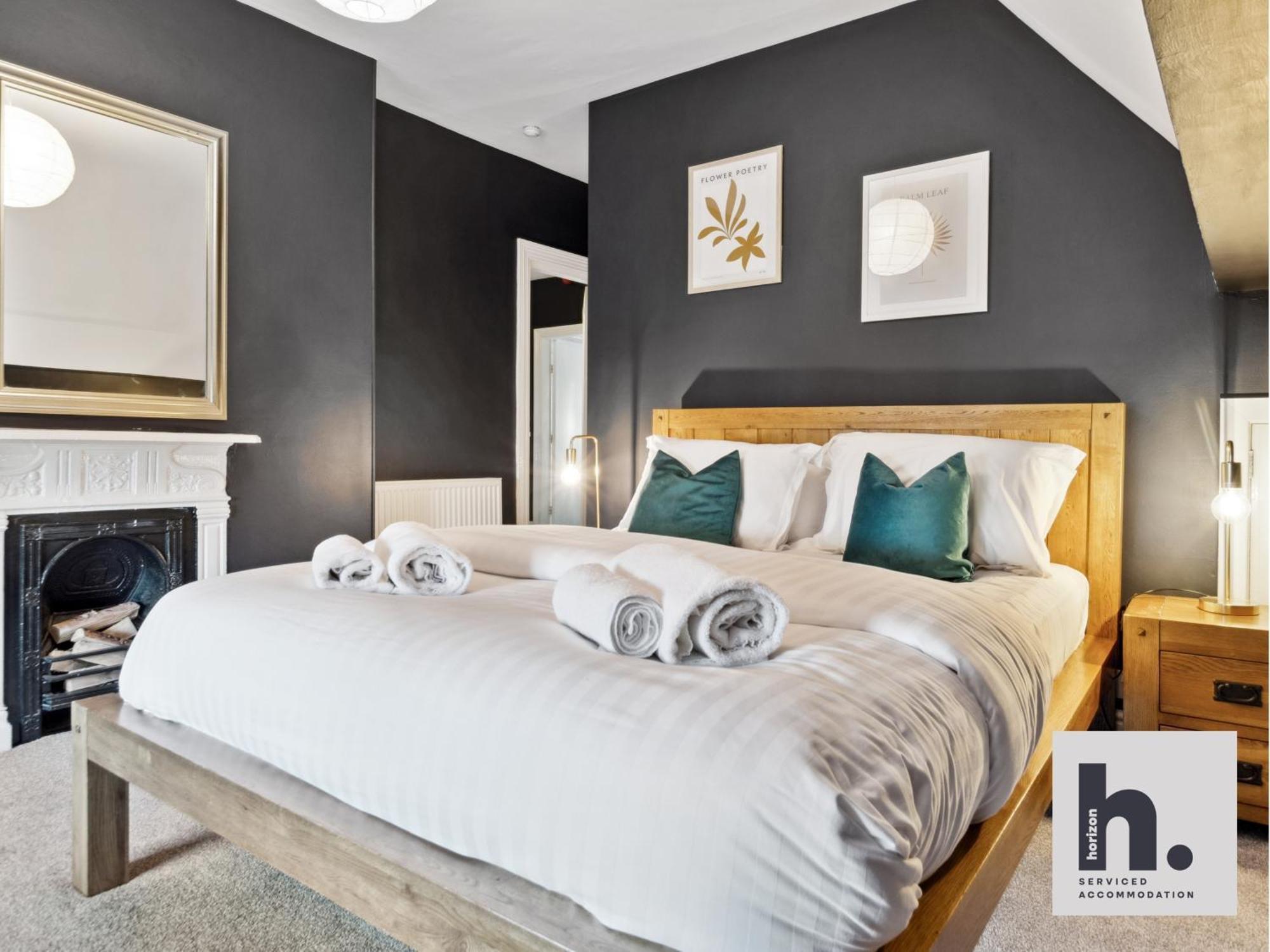 Free Parking - Penthouse - Business Stays - Relocating - St ฮาร์โรเกต ภายนอก รูปภาพ